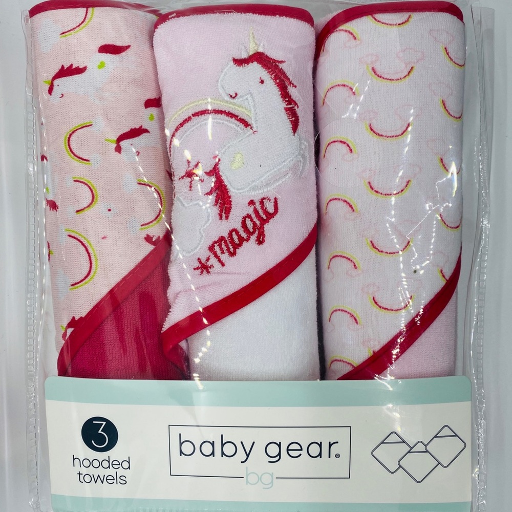New 3 pack hooded towels